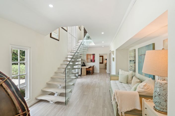 Image No.20-4 Bed Property for sale