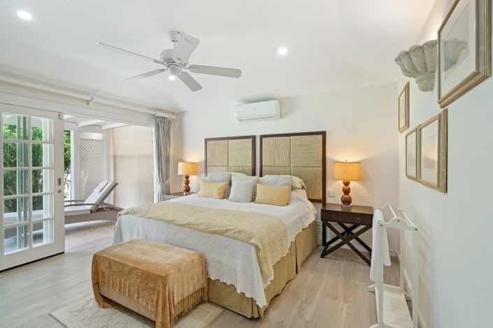 Image No.21-4 Bed Property for sale