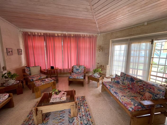 Image No.22-4 Bed House for sale