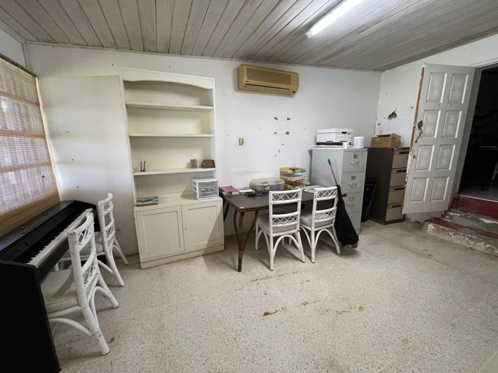 Image No.26-4 Bed House for sale