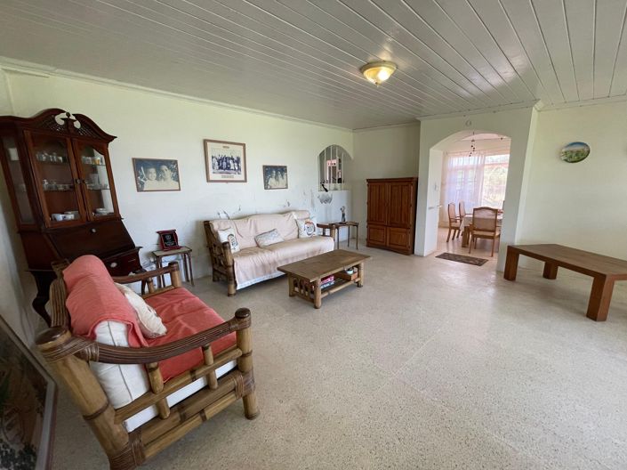 Image No.8-4 Bed House for sale