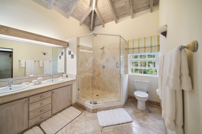 Image No.11-6 Bed House for sale