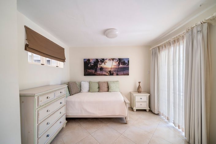 Image No.23-6 Bed House for sale