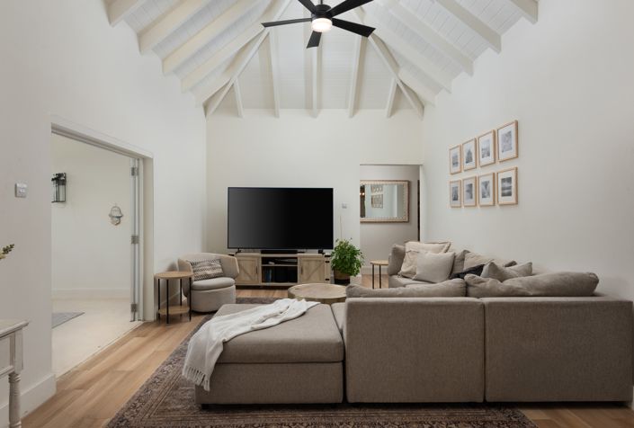 Image No.3-5 Bed House for sale