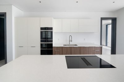 ee1ea015-be47-40ee-8bf0-67efb154097c