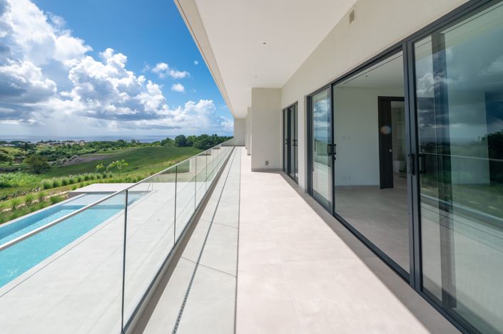 Image No.7-5 Bed Property for sale