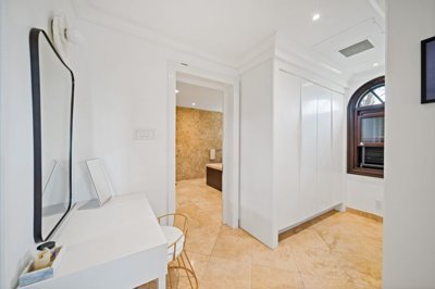 4ace3a48-de26-4af5-9718-d31d5f768ffc