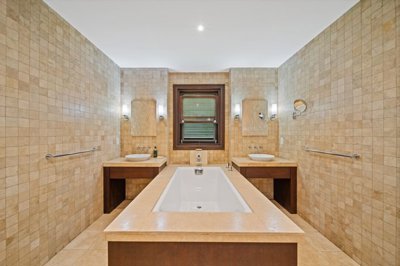 5c066abb-401c-41f8-a2b9-68faa0307cef