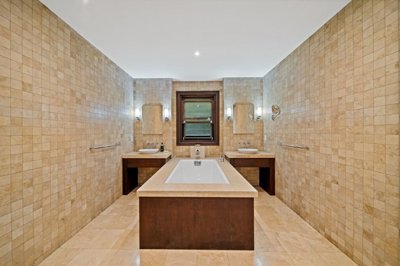 408b4adf-bbaf-48b5-8f20-2983d541235a