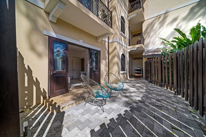 Image No.26-3 Bed Property for sale