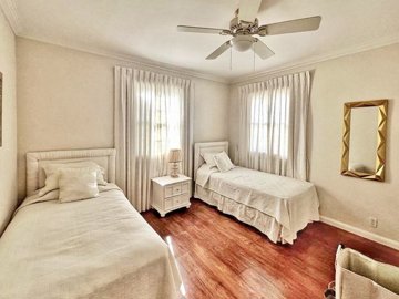 8f9333c7-efe4-485d-8ce2-5d720737ccb9