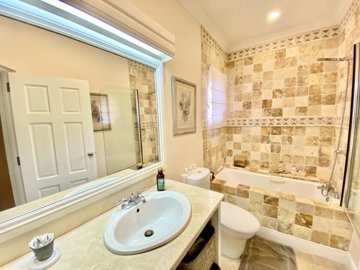 860dd513-f41b-40c5-8748-b909d684565d