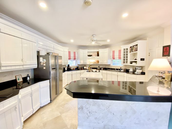 Image No.3-Maison de 5 chambres à vendre à Oistins