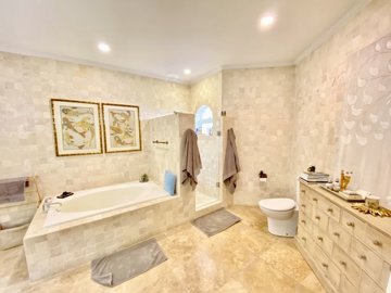 f283cbc4-82a8-4fd5-a3d4-98e47625df19