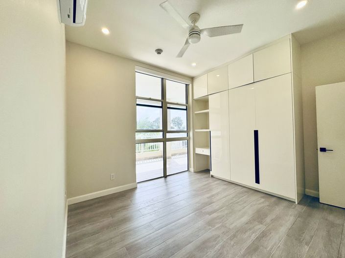 Image No.3-2 Bed Property for sale