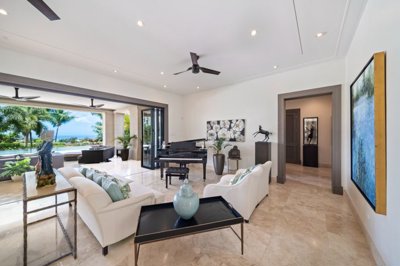 99352412-6c30-4c55-a916-455d947c5c5d