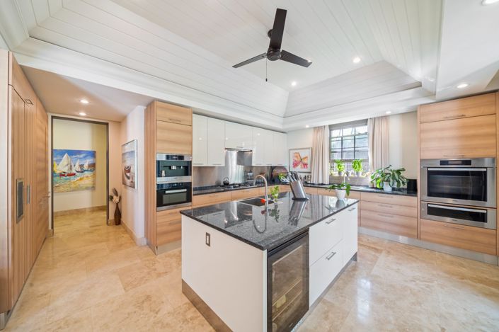 Image No.18-5 Bed House for sale