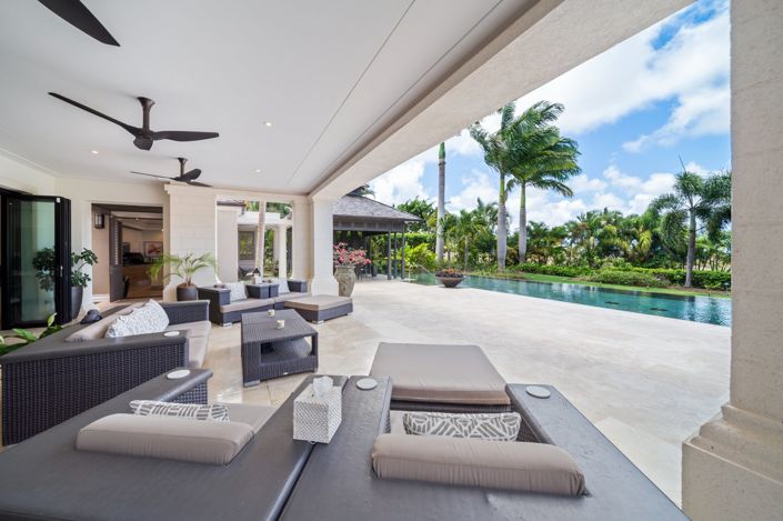 Image No.8-5 Bed House for sale