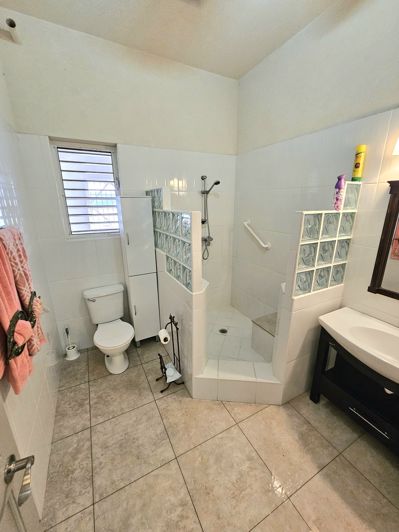 Image No.12-4 Bed House for sale