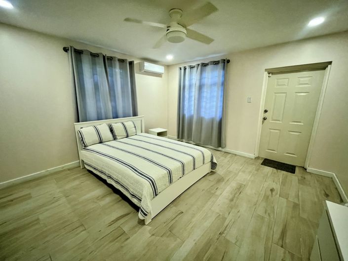 Image No.17-5 Bed House for sale