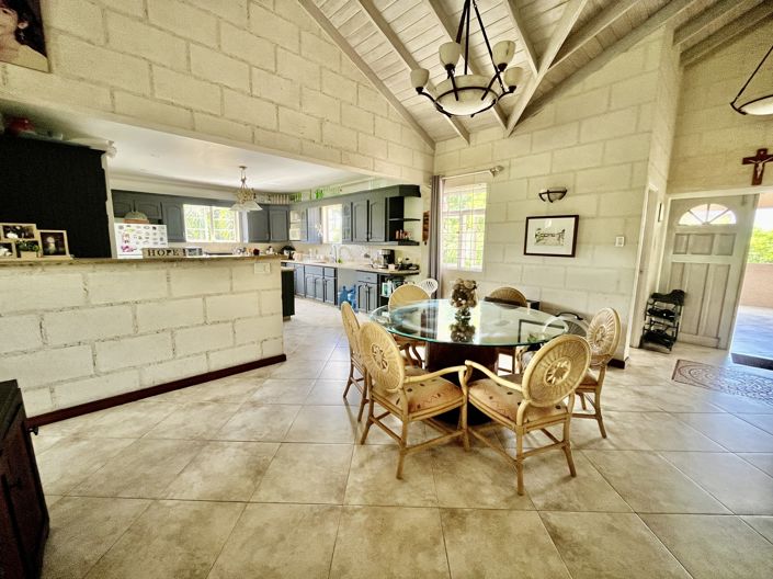 Image No.6-5 Bed House for sale