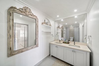 26aa90e6-4905-4fd4-9ce5-b03df29e8b5a