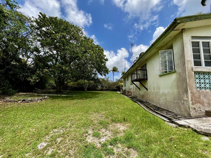 Image No.20-5 Bed Land for sale