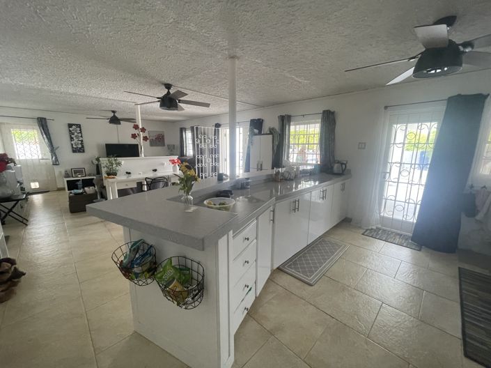 Image No.5-6 Bed Property for sale