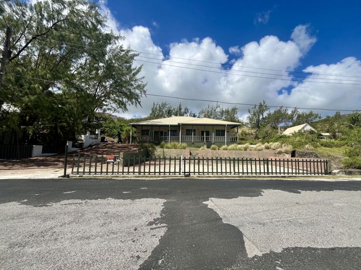 Image No.17-6 Bed House for sale
