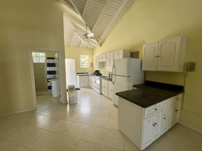 Image No.5-6 Bed House for sale