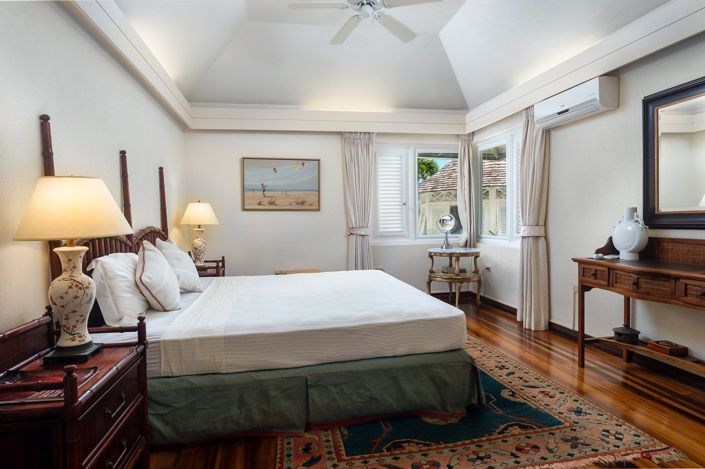 Image No.20-6 Bed House for sale