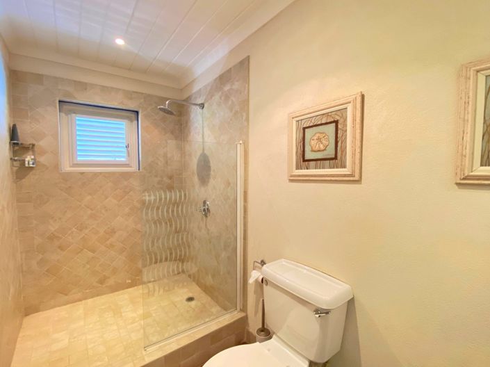 Image No.23-6 Bed House for sale