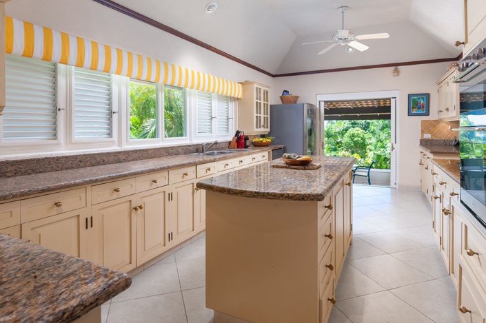 Image No.26-6 Bed House for sale