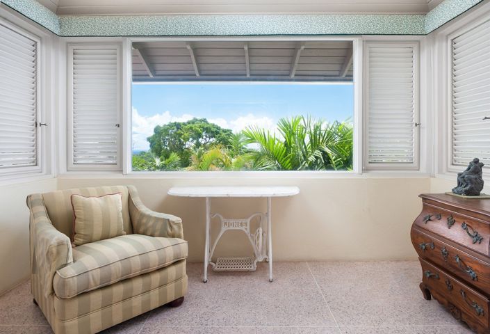 Image No.8-6 Bed House for sale