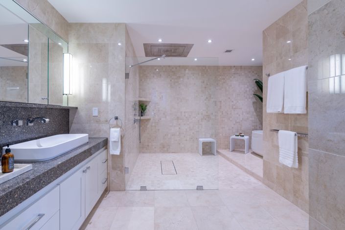 Image No.20-3 Bed Property for sale