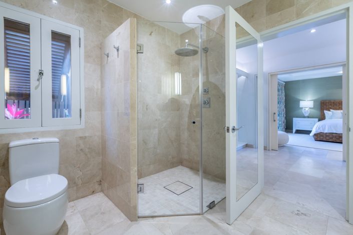 Image No.27-3 Bed Property for sale