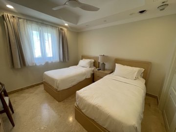 3c08e2e3-31bc-4fef-9467-cc1c16c03e02
