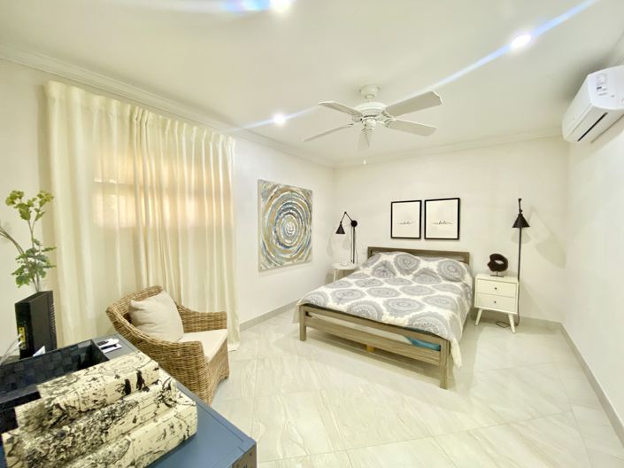 Image No.14-3 Bed Property for sale