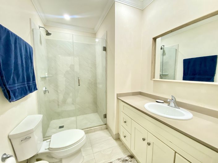 Image No.15-3 Bed Property for sale