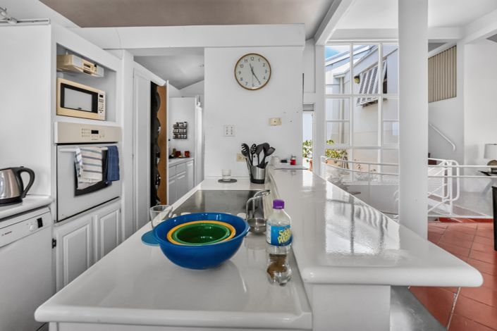 Image No.18-3 Bed House for sale