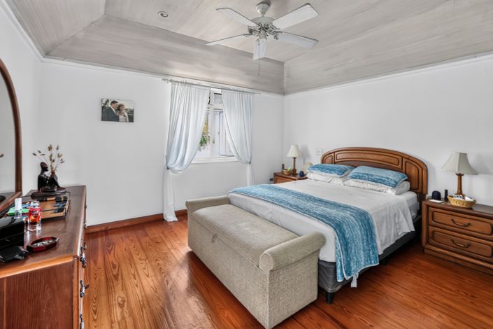 Image No.21-3 Bed House for sale