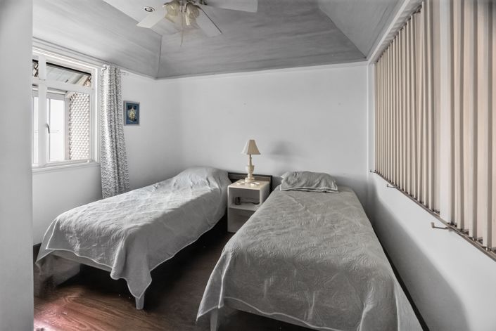 Image No.26-3 Bed House for sale