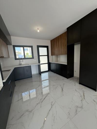 Image No.8-3 Bed Villa / Detached for sale