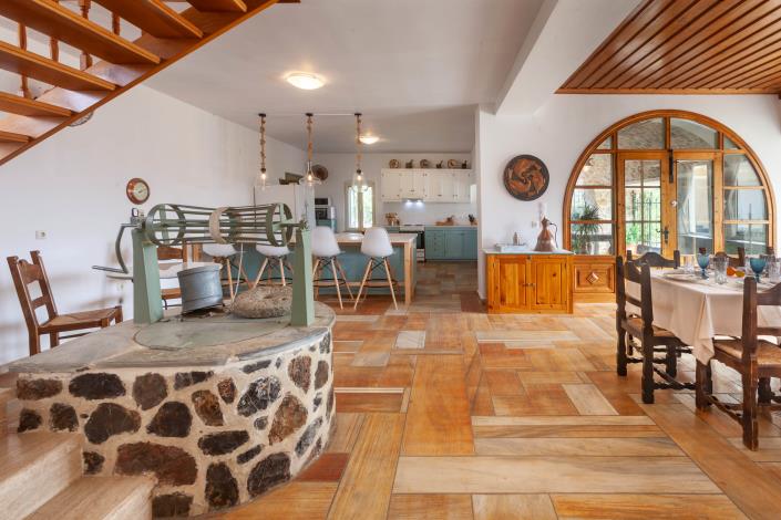 Image No.8-6 Bed House/Villa for sale