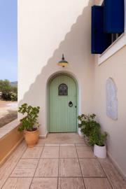 Front-Door-9399--George-Panagakos