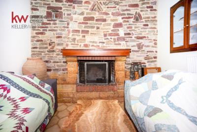 54cd6c4256ce4a17a1d16384b8b86027