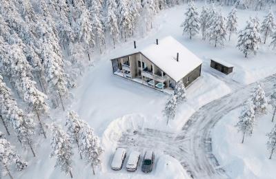 LeviWestSuite__ulko3_3-kopio