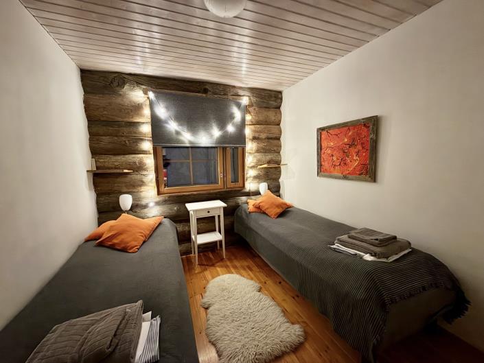 Image No.11-3 Bed Cottage for sale