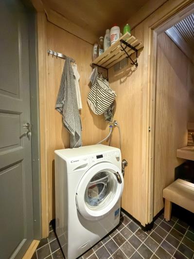 Image No.18-4 Bed Semi-Detached for sale