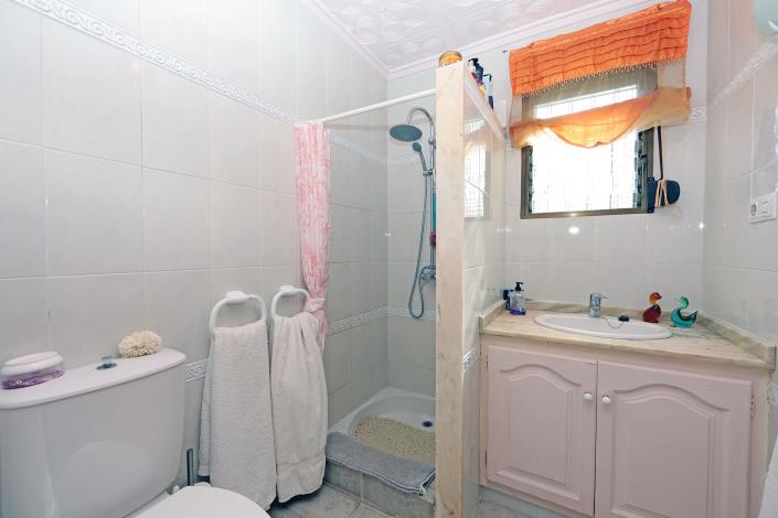 Image No.9-Villa de 4 chambres à vendre à Orba